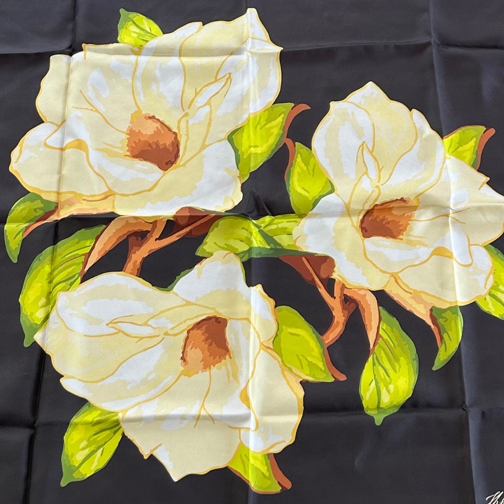 Thomas Jefferson Monticello Magnolia Scarf - Picture 2 of 10